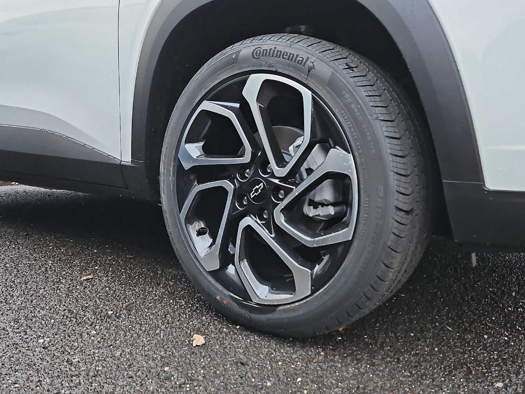 new 2026 Chevrolet Trax car, priced at $27,885