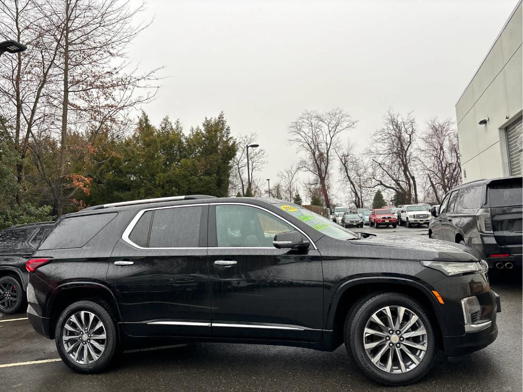 used 2023 Chevrolet Traverse car, priced at $35,789