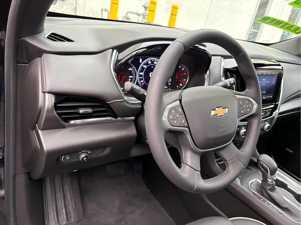 used 2023 Chevrolet Traverse car, priced at $35,789