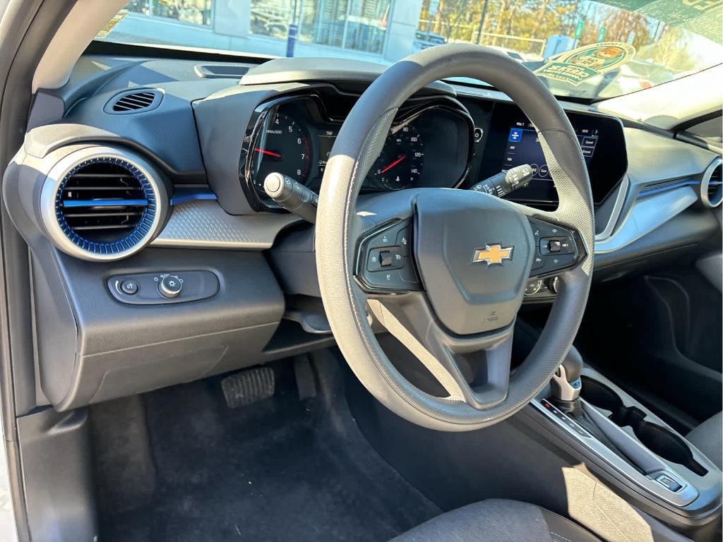 used 2024 Chevrolet Trax car, priced at $18,889