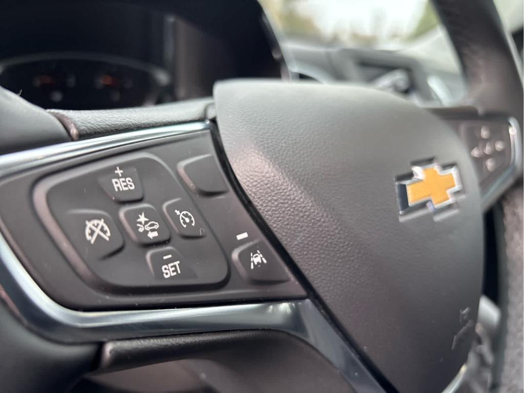 used 2024 Chevrolet Equinox car, priced at $23,989