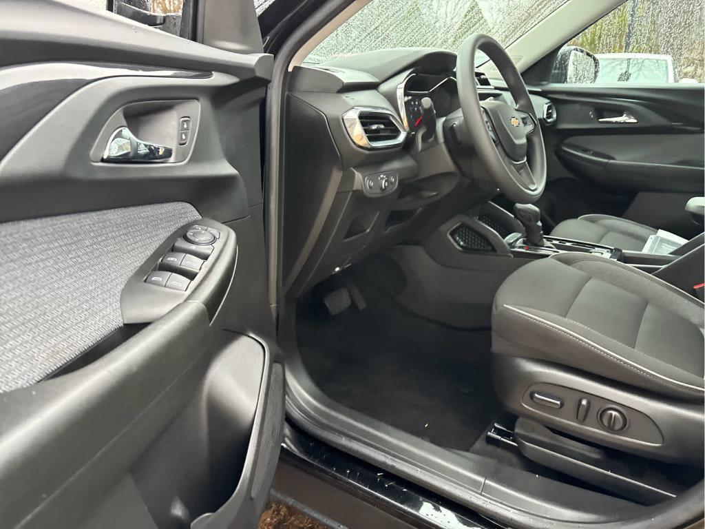 used 2023 Chevrolet TrailBlazer car, priced at $21,575