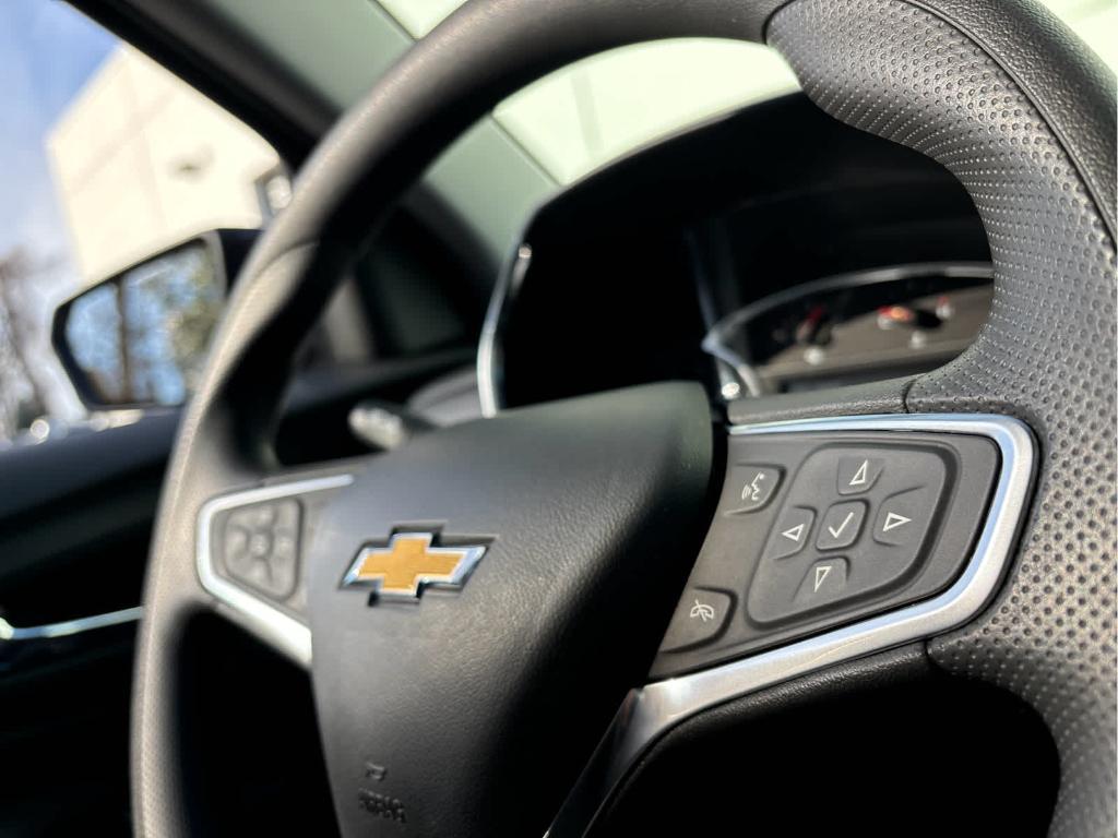 used 2023 Chevrolet Equinox car, priced at $22,999