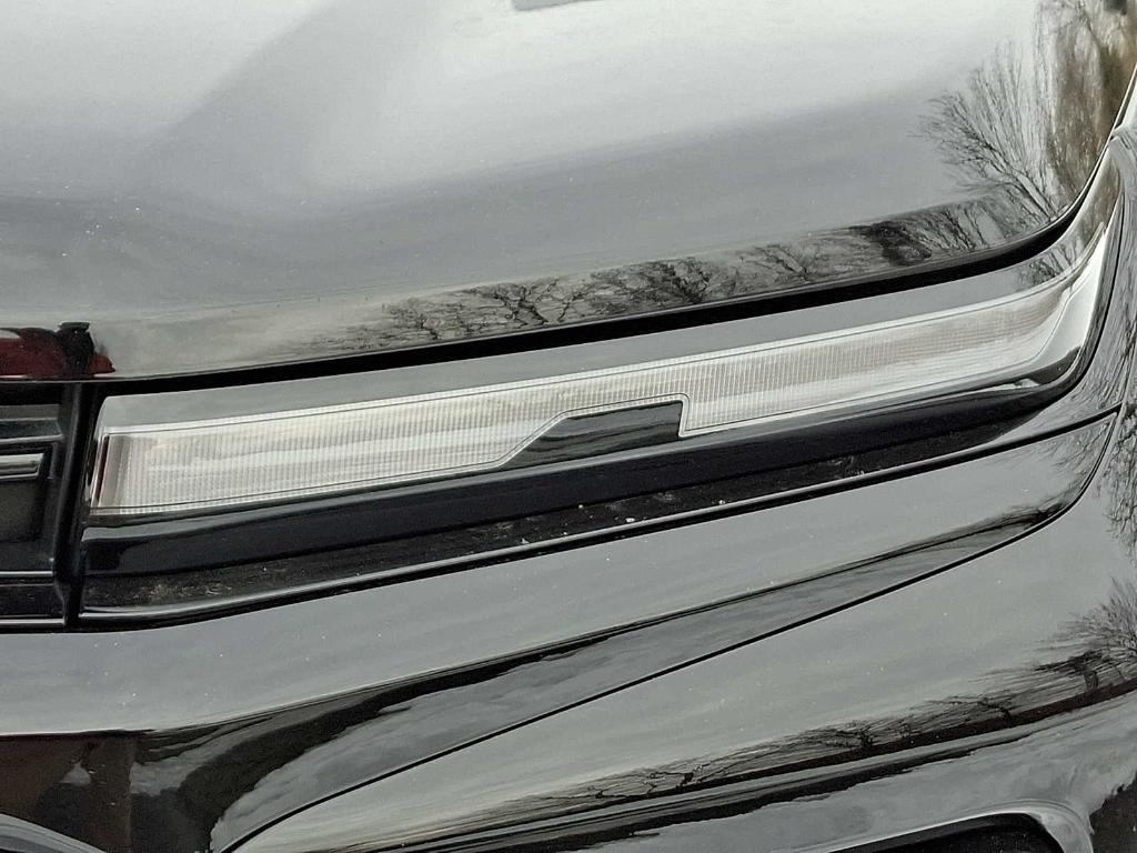 new 2026 Chevrolet Traverse car, priced at $46,942