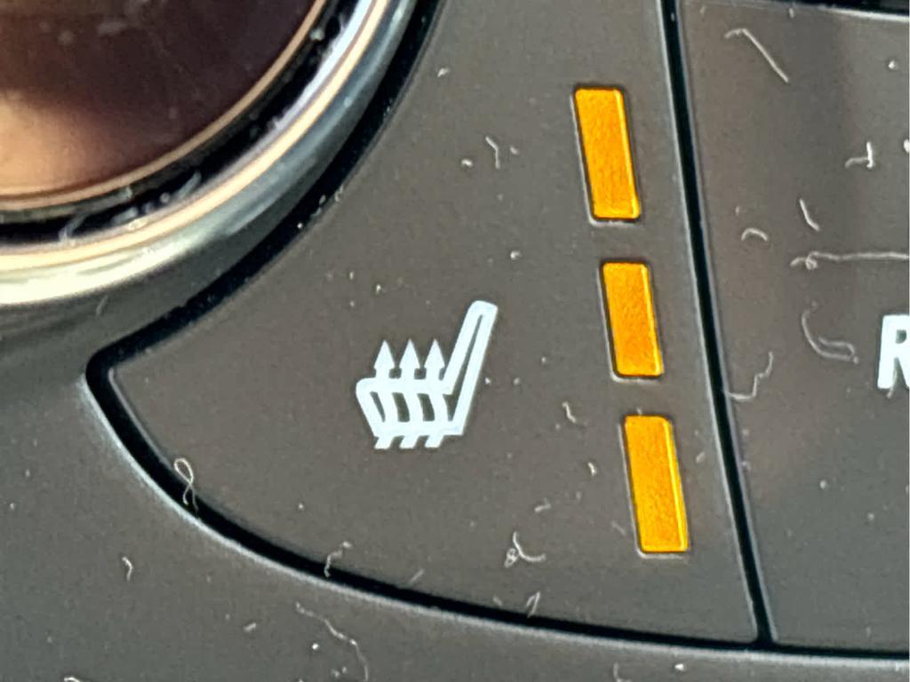 used 2023 Chevrolet Equinox car, priced at $20,886