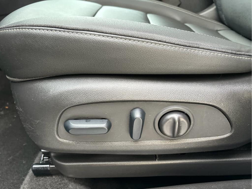 used 2023 Chevrolet TrailBlazer car, priced at $22,459