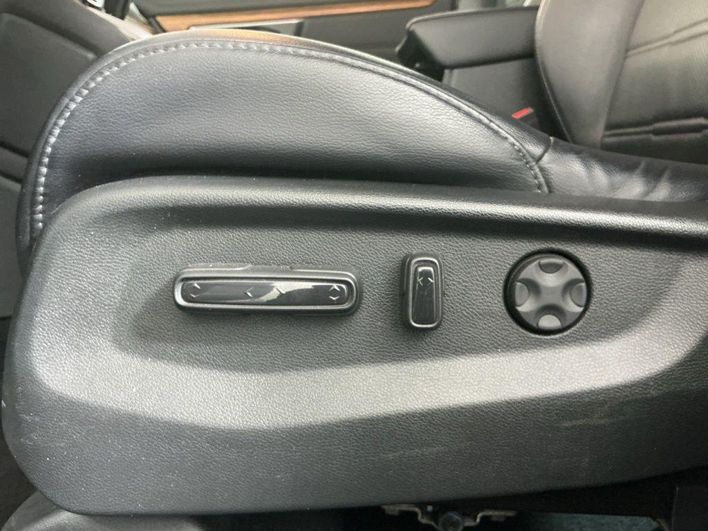 used 2018 Honda CR-V car, priced at $16,262