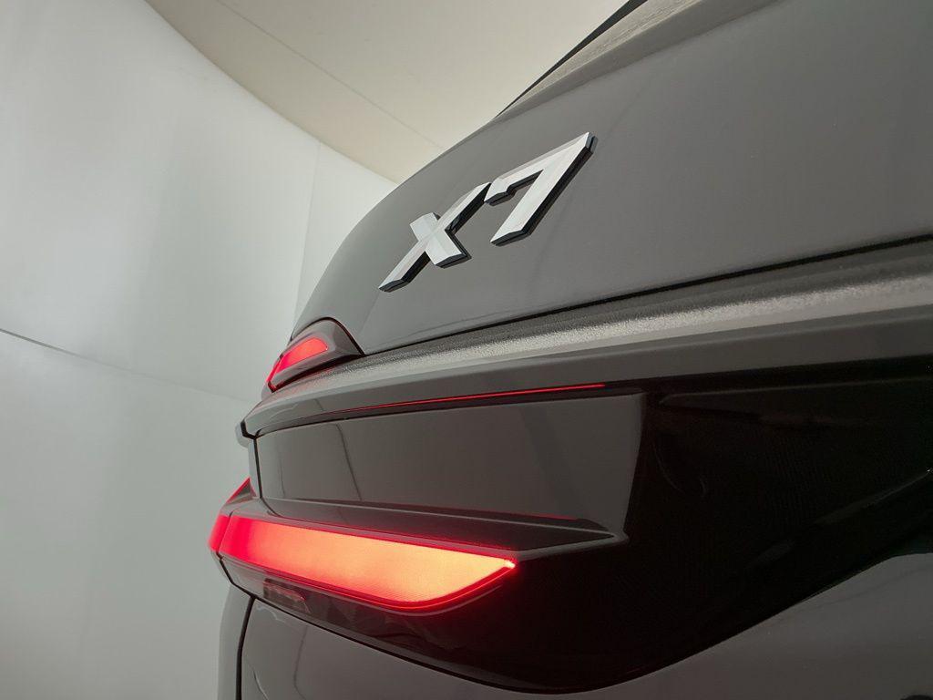 new 2026 BMW X7 car, priced at $100,735