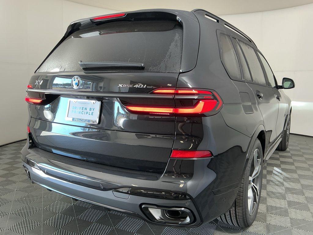 new 2026 BMW X7 car, priced at $100,735