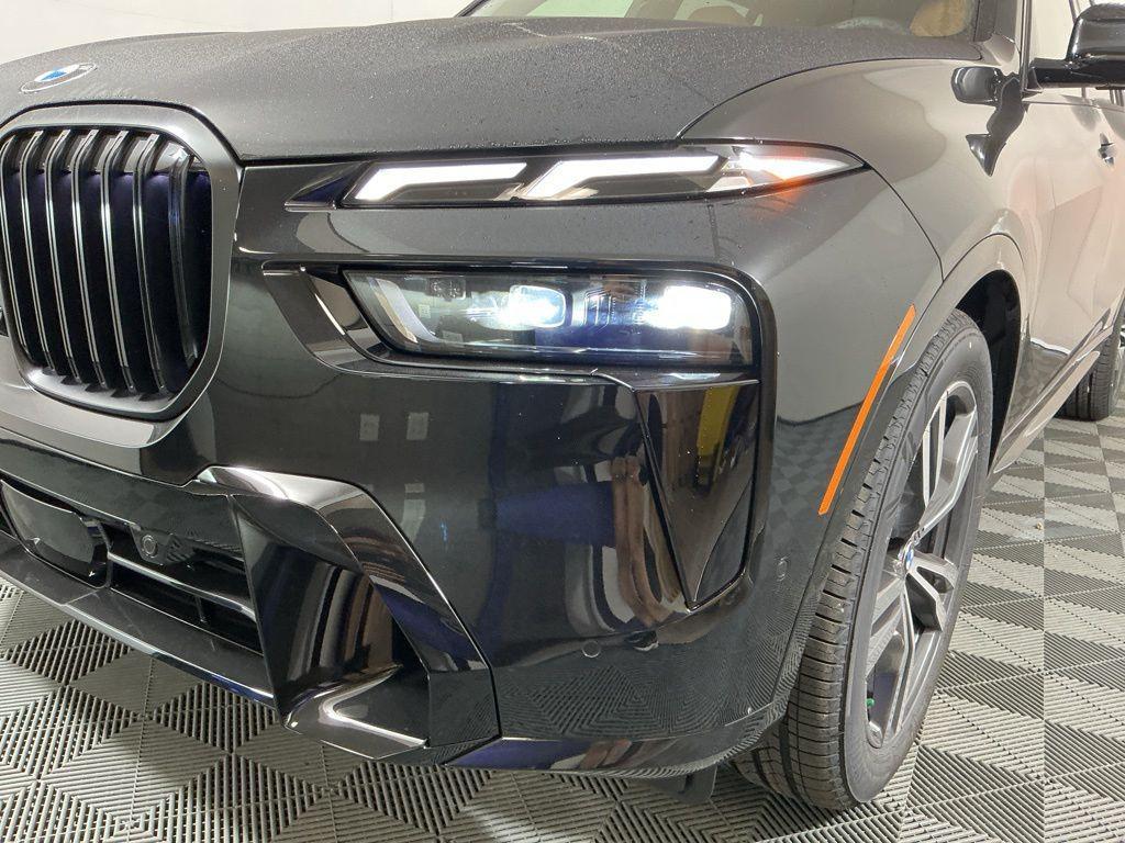 new 2026 BMW X7 car, priced at $100,735
