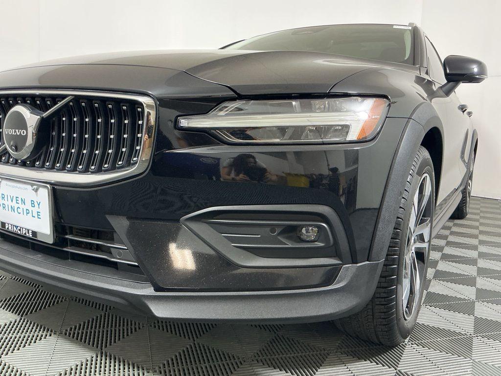 used 2024 Volvo V60 Cross Country car, priced at $29,962