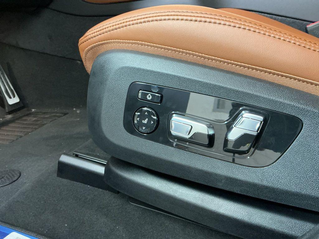 new 2026 BMW X6 car, priced at $89,625