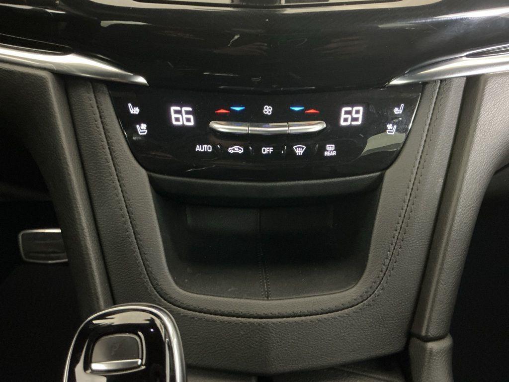 used 2021 Cadillac XT6 car, priced at $28,962