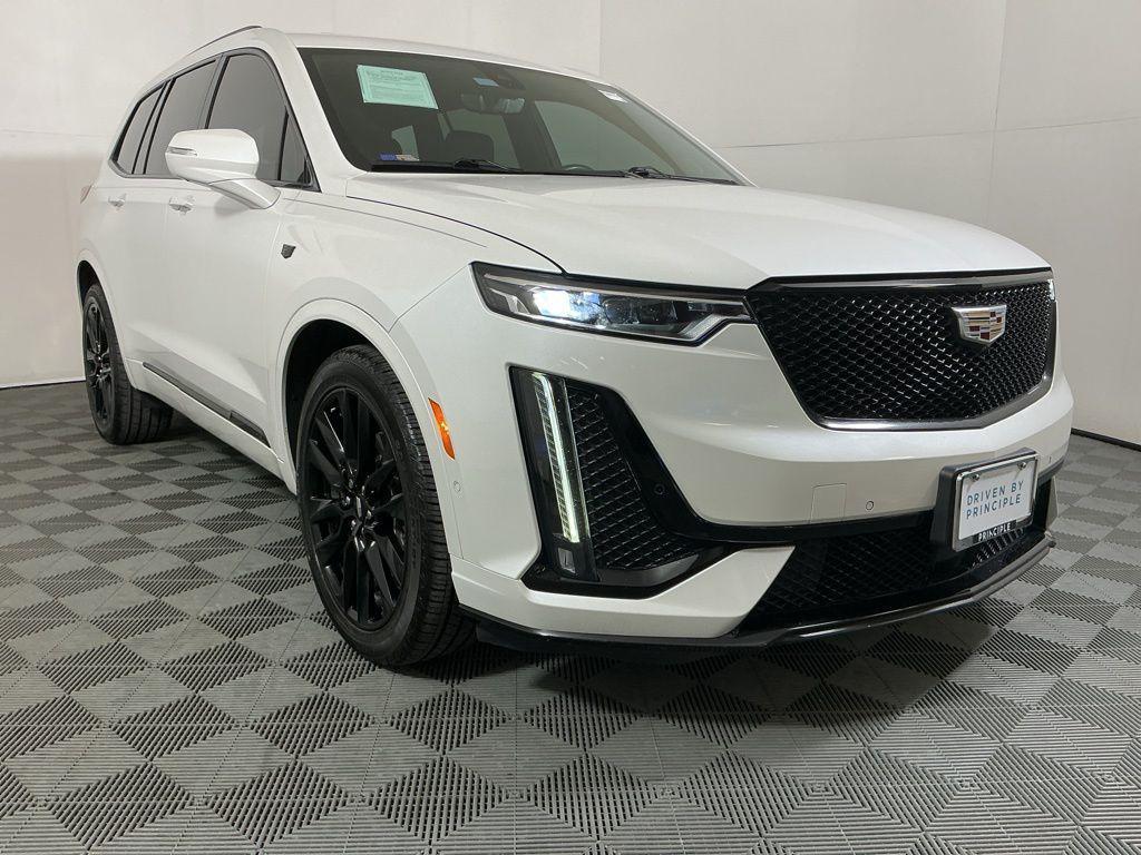 used 2021 Cadillac XT6 car, priced at $28,962