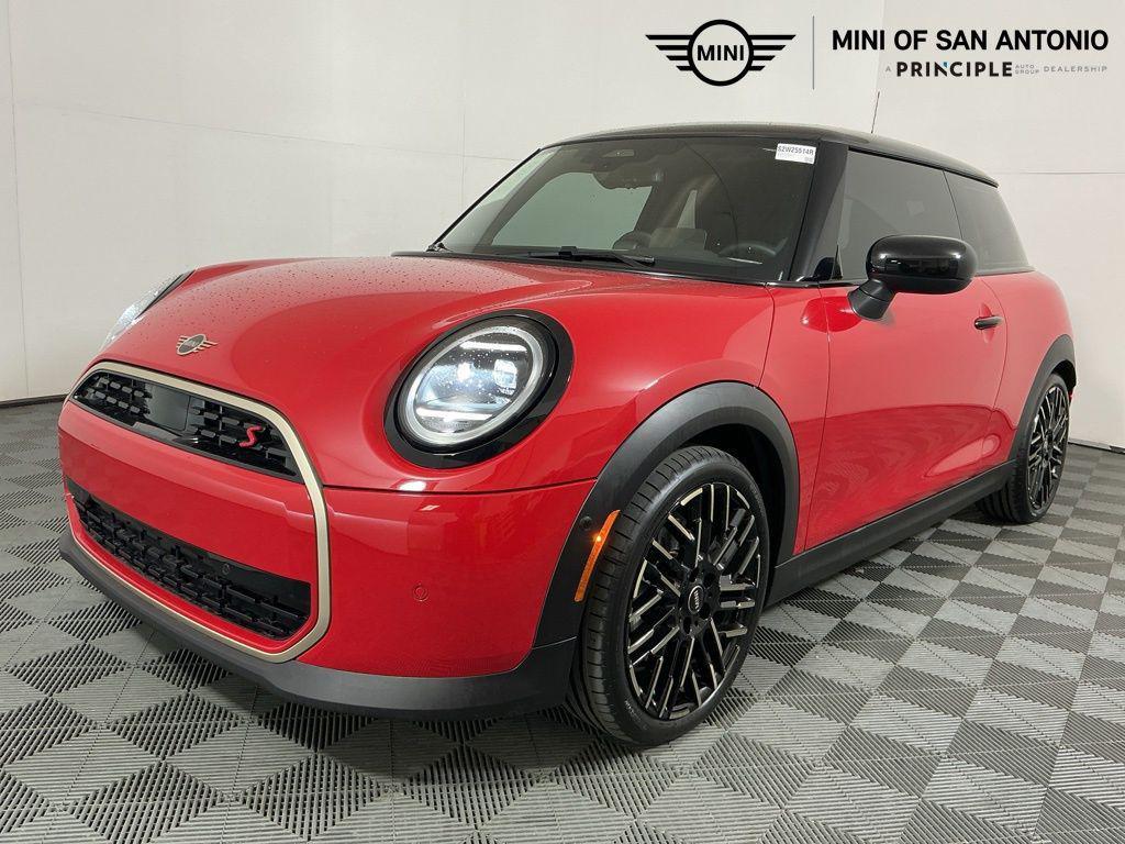 used 2025 MINI Hardtop car, priced at $30,595