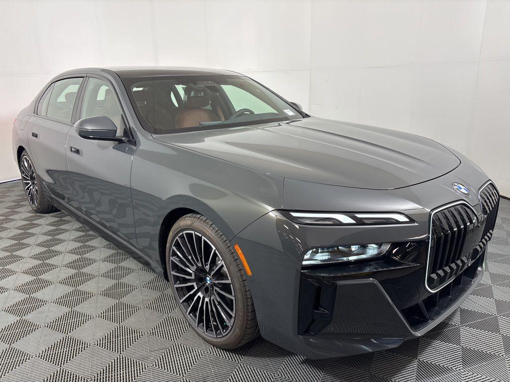 new 2025 BMW 760 car, priced at $132,255