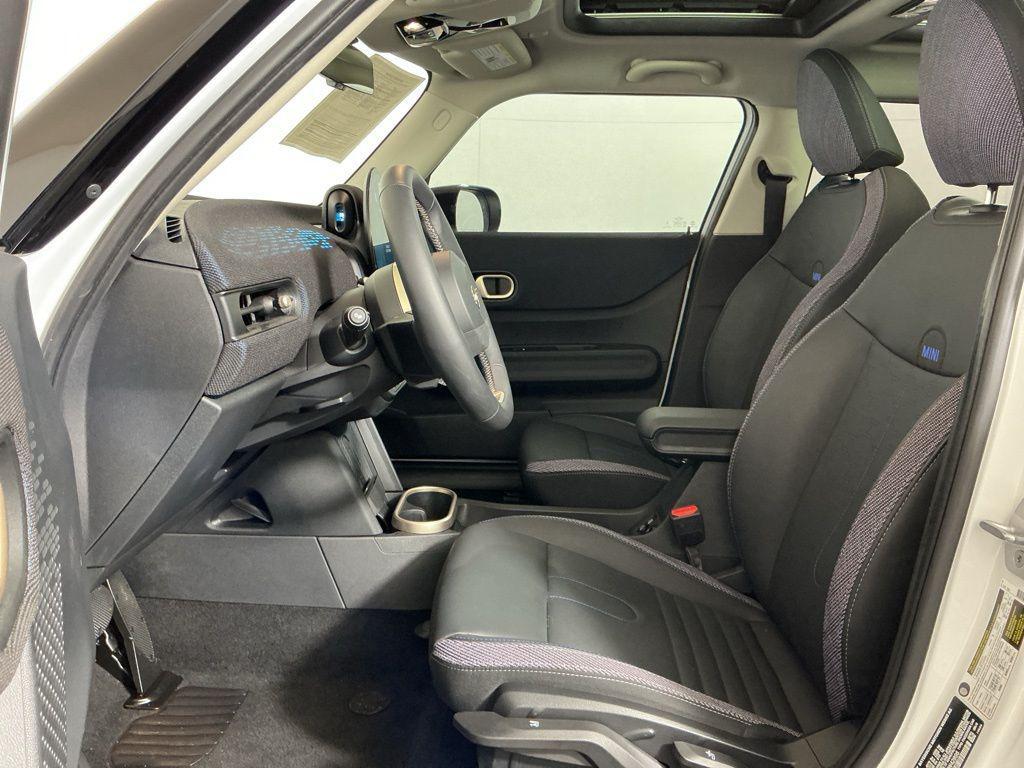 used 2025 MINI Hardtop car, priced at $31,680