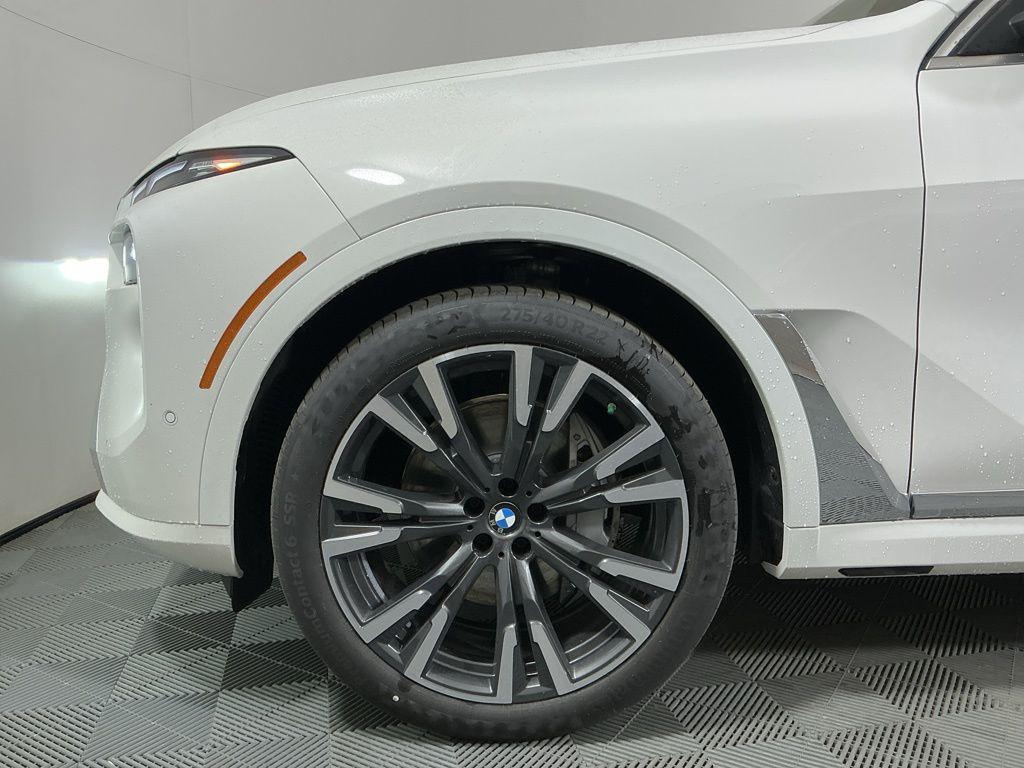 new 2026 BMW X7 car, priced at $95,925