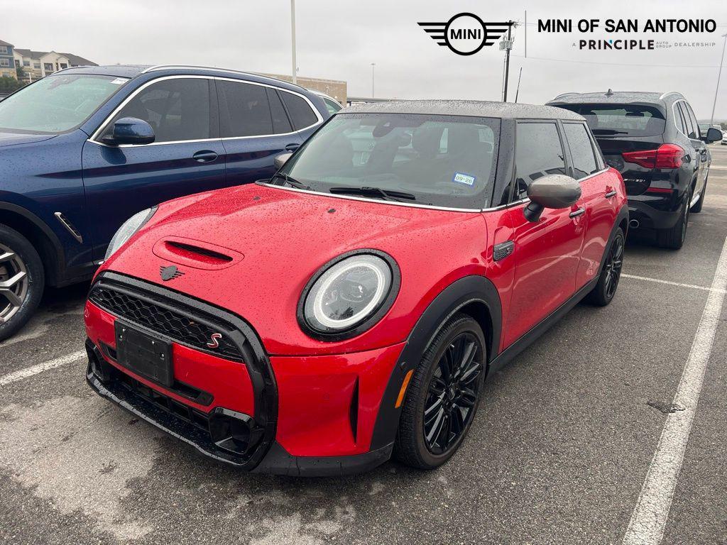 used 2024 MINI Hardtop car, priced at $26,262