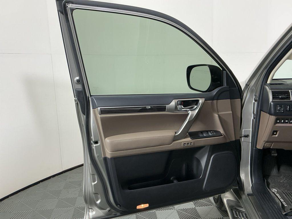 used 2022 Lexus GX 460 car, priced at $47,262