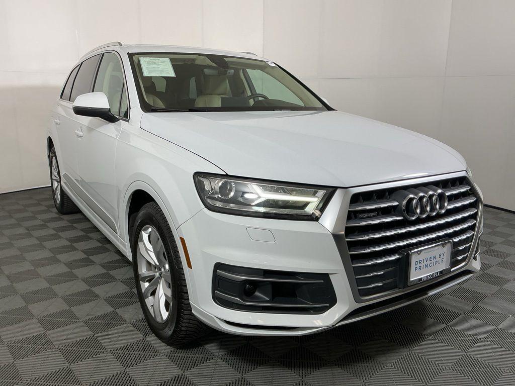 used 2018 Audi Q7 car, priced at $18,462