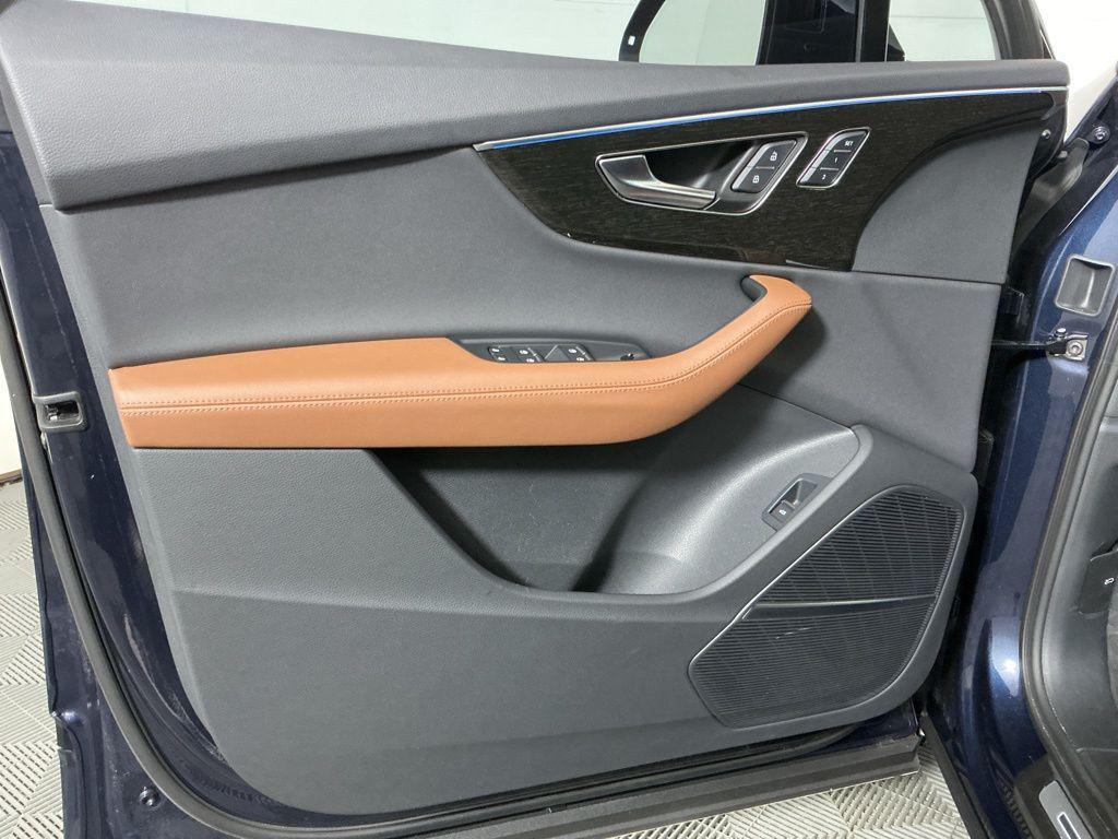 used 2023 Audi Q7 car, priced at $37,262