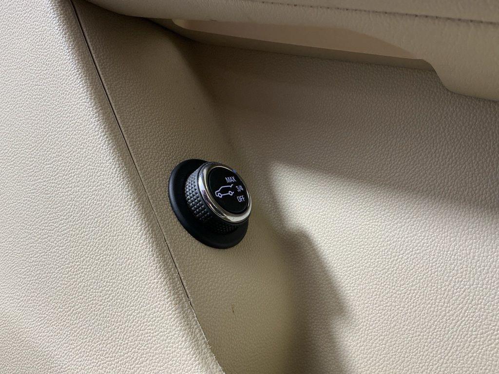 used 2017 Cadillac XT5 car, priced at $13,262