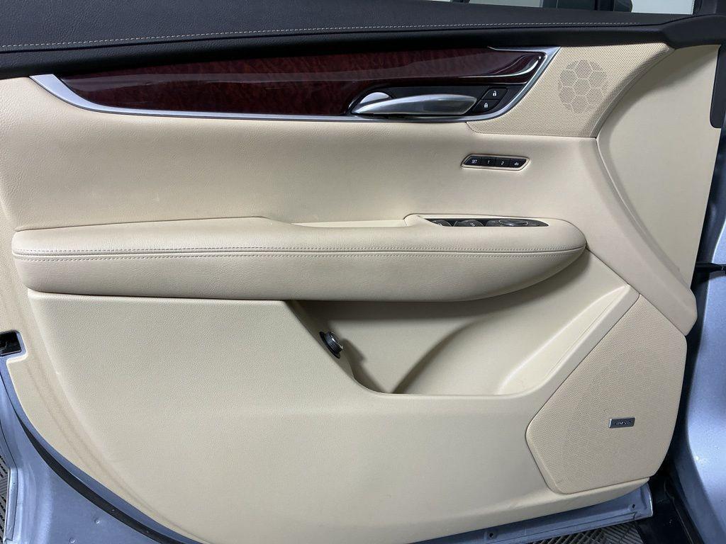 used 2017 Cadillac XT5 car, priced at $13,262