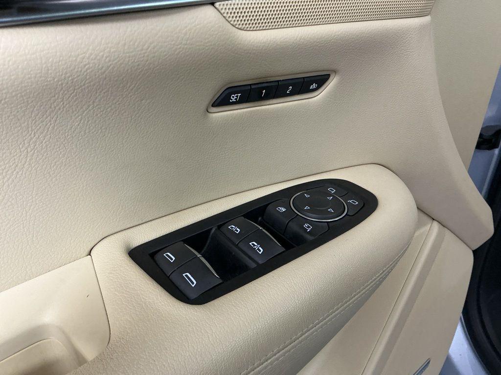 used 2017 Cadillac XT5 car, priced at $13,262