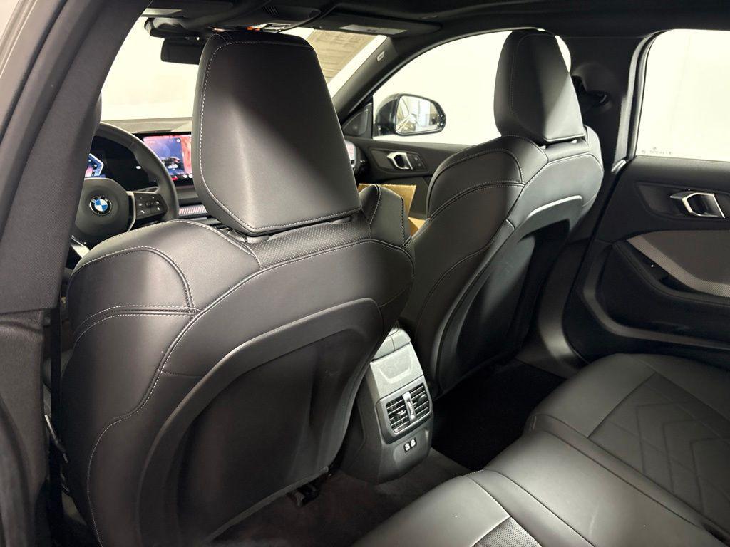 BMW 2 Series view 27