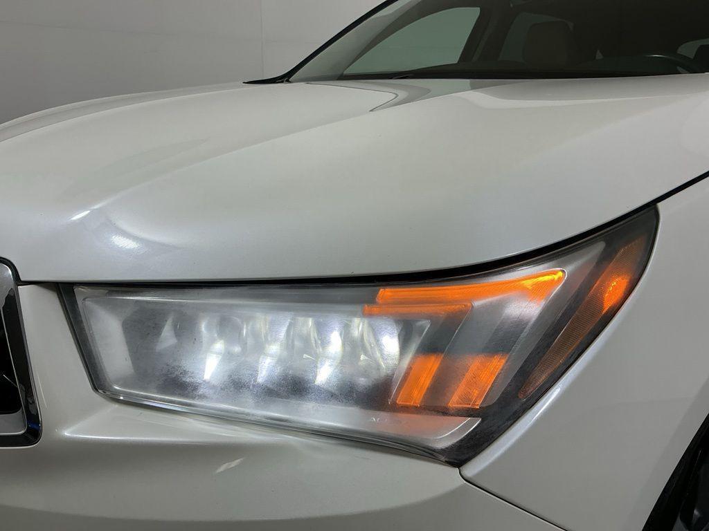 used 2018 Acura MDX car, priced at $15,652
