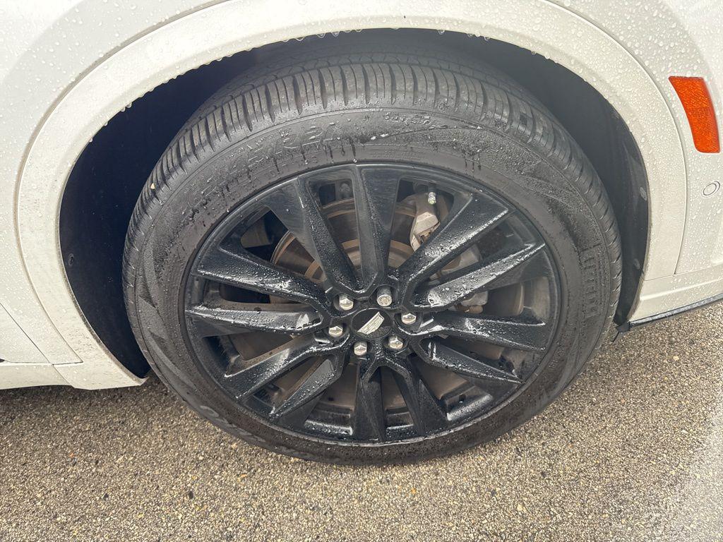 used 2020 Cadillac XT6 car, priced at $26,262