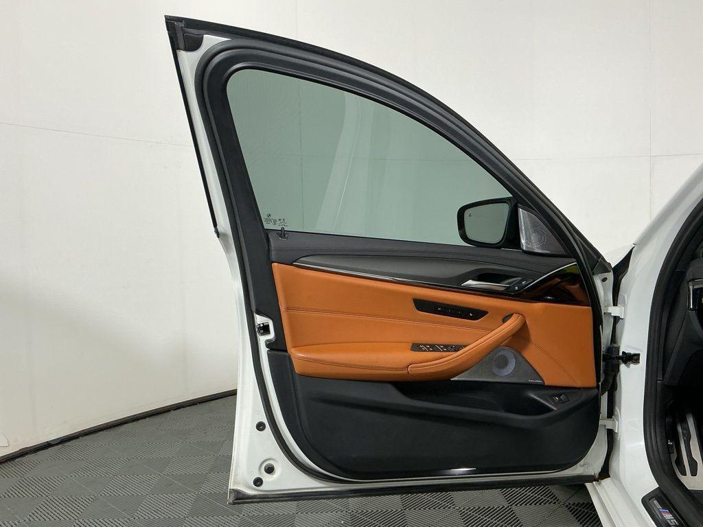 used 2023 BMW M5 car, priced at $85,062