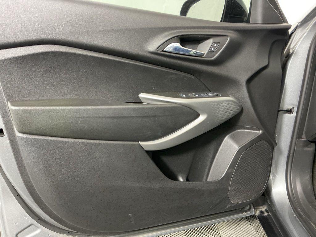 used 2024 Chevrolet Trax car, priced at $18,962