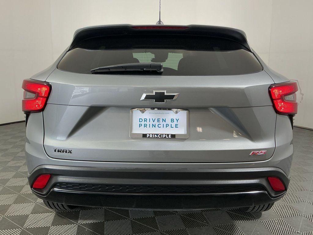 used 2024 Chevrolet Trax car, priced at $18,962