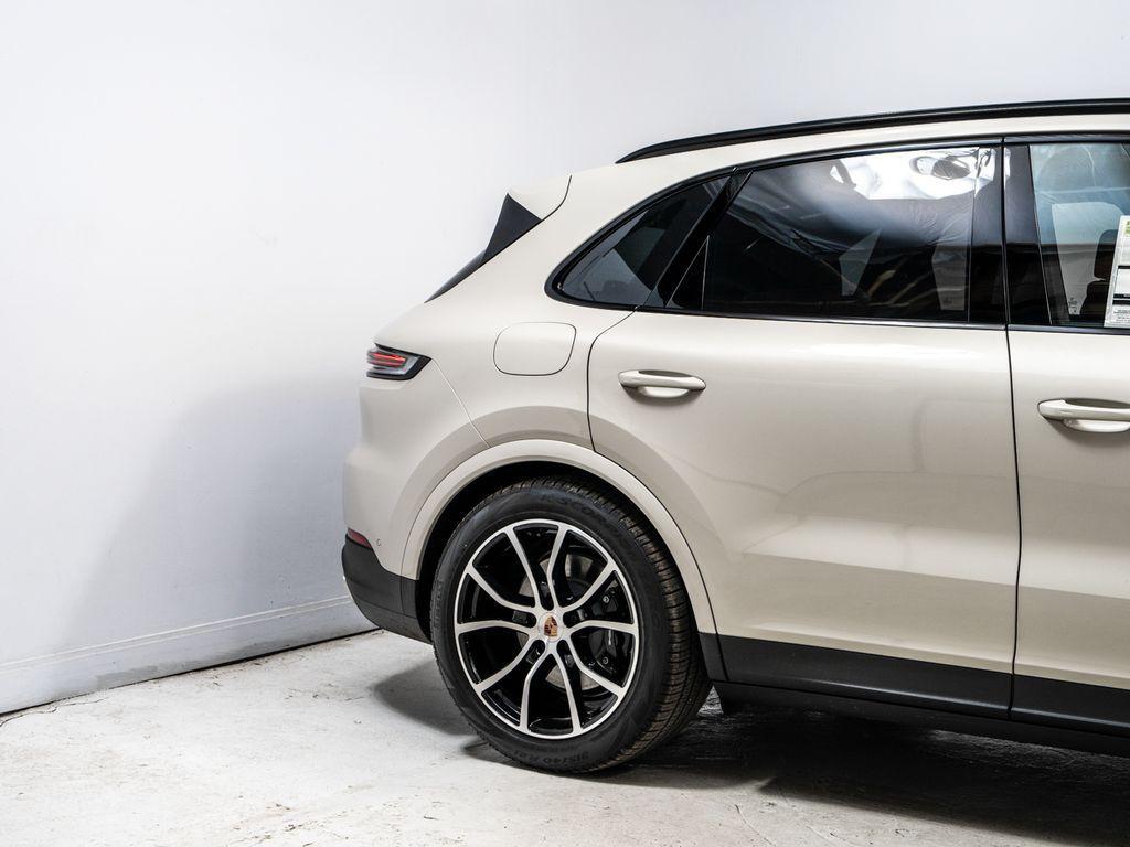 new 2026 Porsche Cayenne car