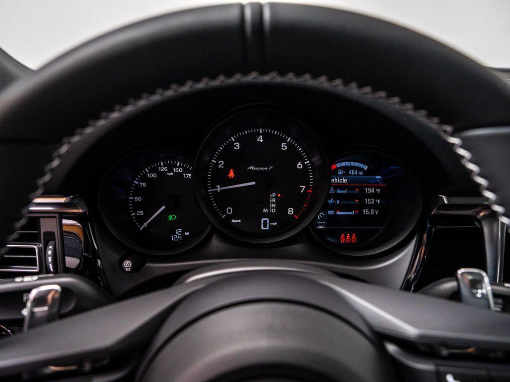 new 2026 Porsche Macan car