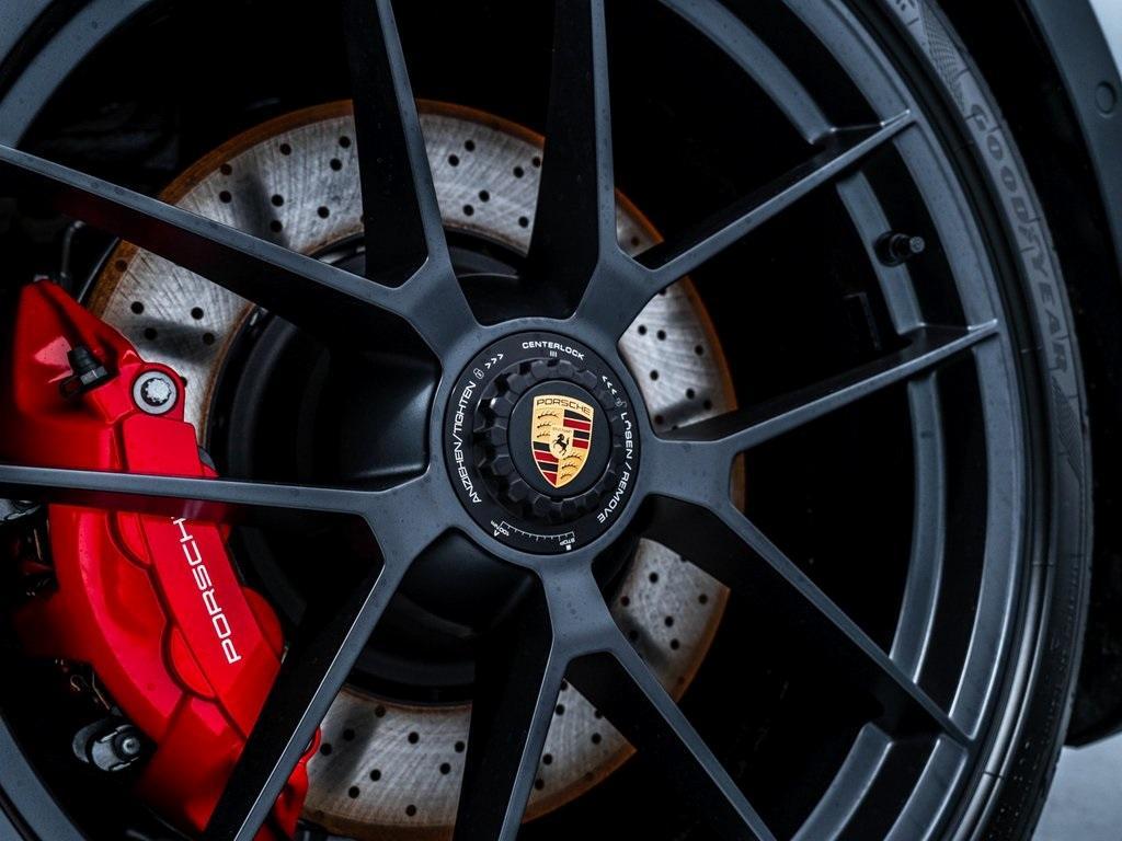 new 2026 Porsche 911 car, priced at $220,274