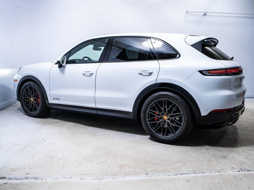 new 2026 Porsche Cayenne car, priced at $152,089