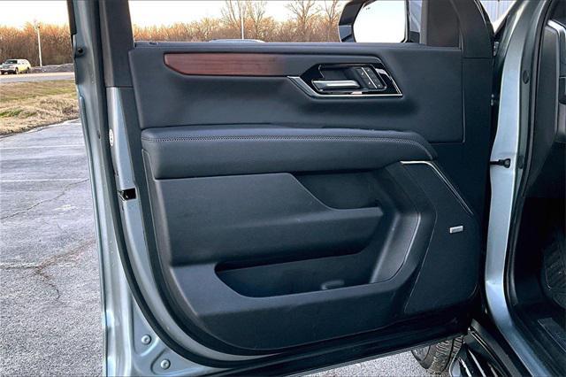 used 2025 GMC Yukon car, priced at $74,499