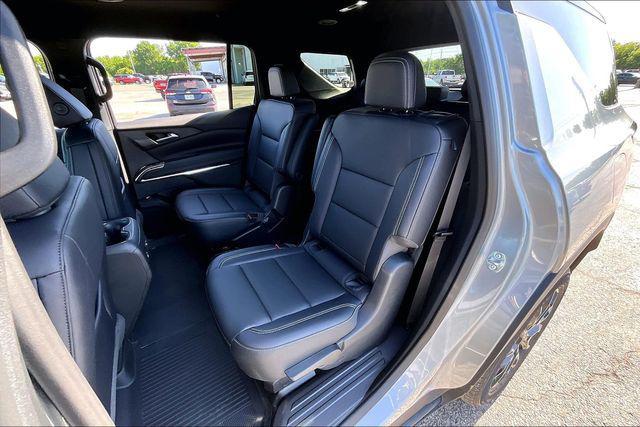 new 2026 Chevrolet Traverse car, priced at $46,089