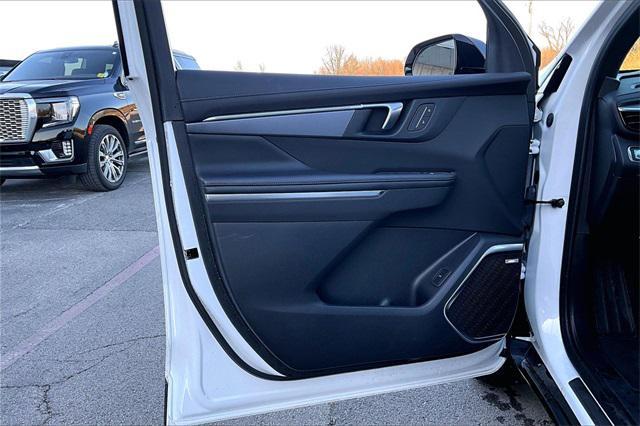 used 2025 Buick Enclave car, priced at $41,313