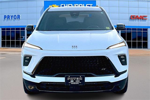 used 2025 Buick Enclave car, priced at $41,313