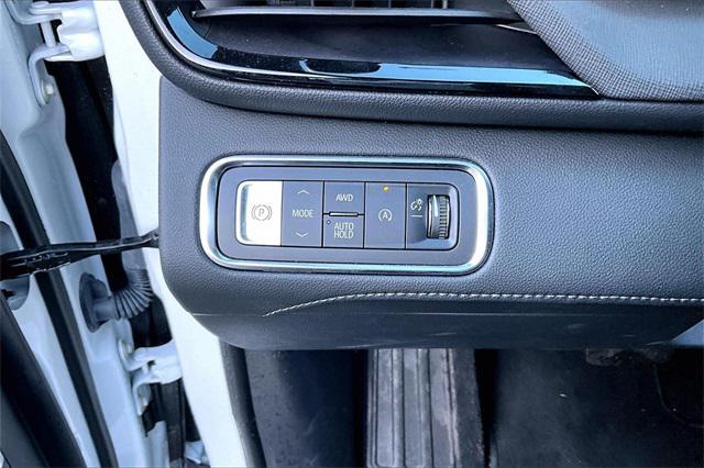 used 2025 Buick Enclave car, priced at $41,313