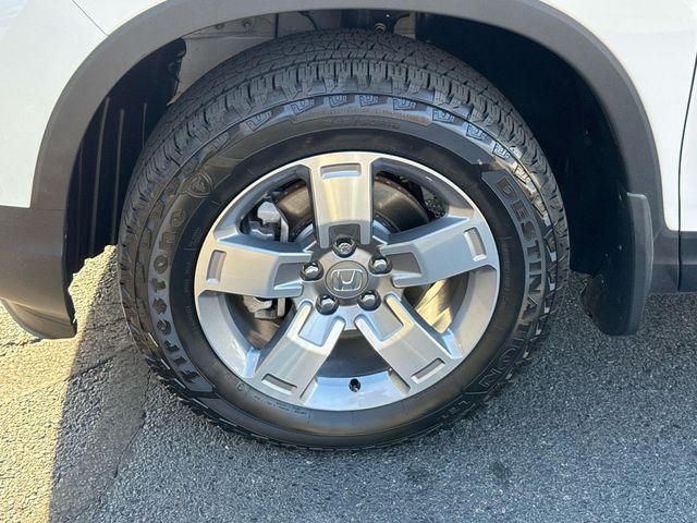 used 2025 Honda Ridgeline car, priced at $37,981