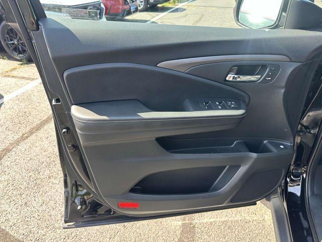 used 2025 Honda Ridgeline car, priced at $37,982