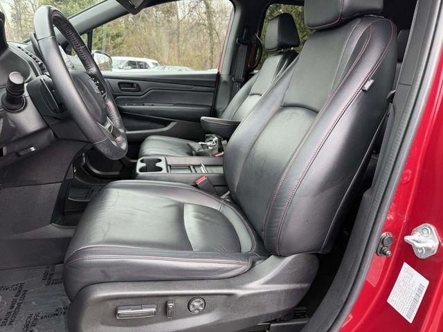 used 2023 Honda Odyssey car, priced at $33,981