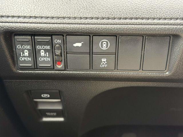 used 2023 Honda Odyssey car, priced at $33,981