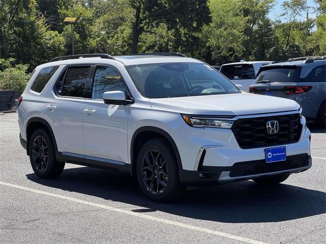 new 2025 Honda Pilot car, priced at $53,450