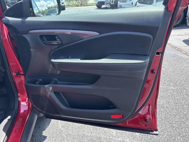 used 2025 Honda Ridgeline car, priced at $34,282